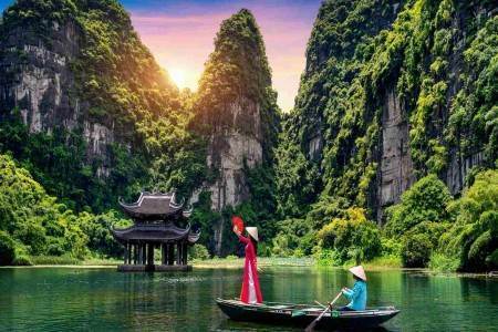 TRANG AN NINH BINH - VIETNAM'S GEM OF NATURE