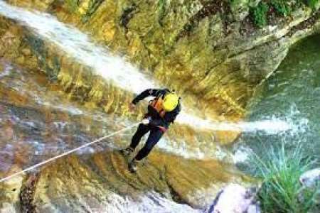 WHAT IS SPECIAL IN DATANLA WATERFALL DALAT? 