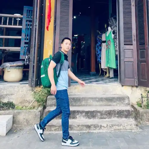 Mr. Viet 