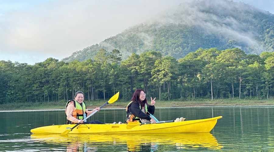 Dalat Camping - SUP / kayak Tours
