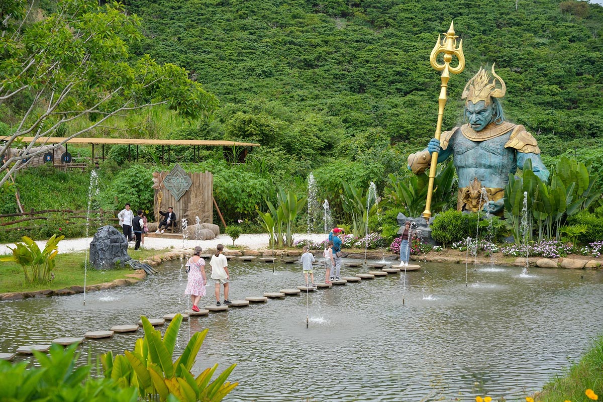 GOD Valley Da Lat