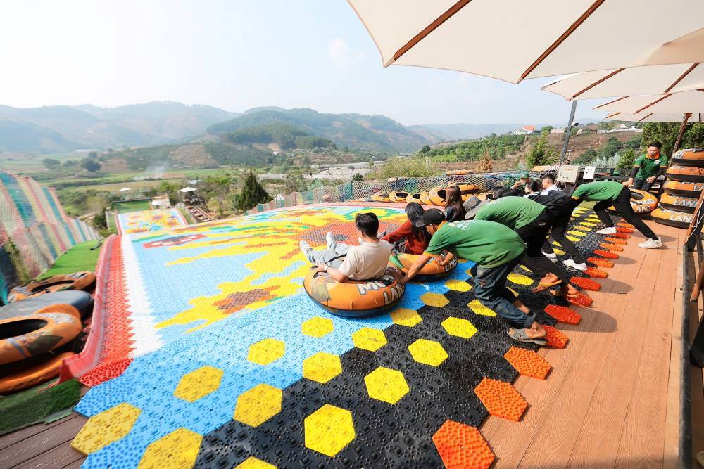rainbow slide dalat, vietnam